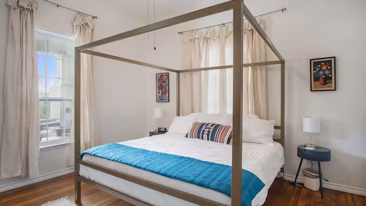 Downtown Mineral Wells Home
